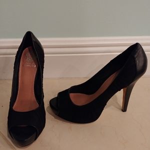 Vince camuto peep toe heels size 8.5